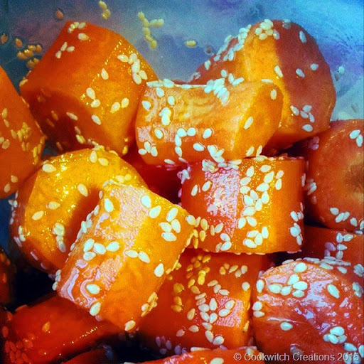Carrots with orange oil and sesame
